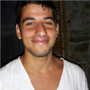 Laureato in Lingue e Culture straniere offre lezioni private di francese e spagnolo